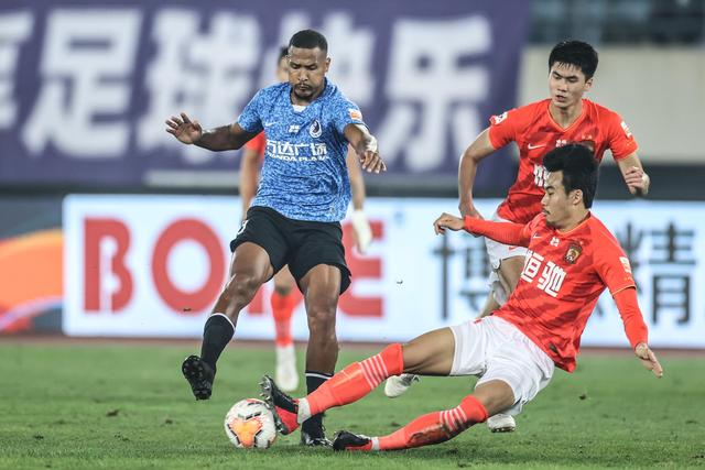 这场足以载入史册的对决没有输家：斩获胜利的是球迷
